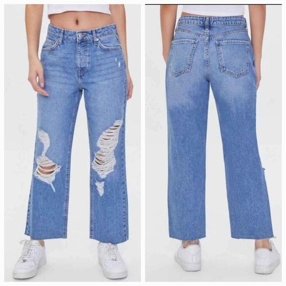 NWT Forever 21 Boyfriend Distressed Jeans with Classic Ankle Fit ~24 - Picture 2 of 3